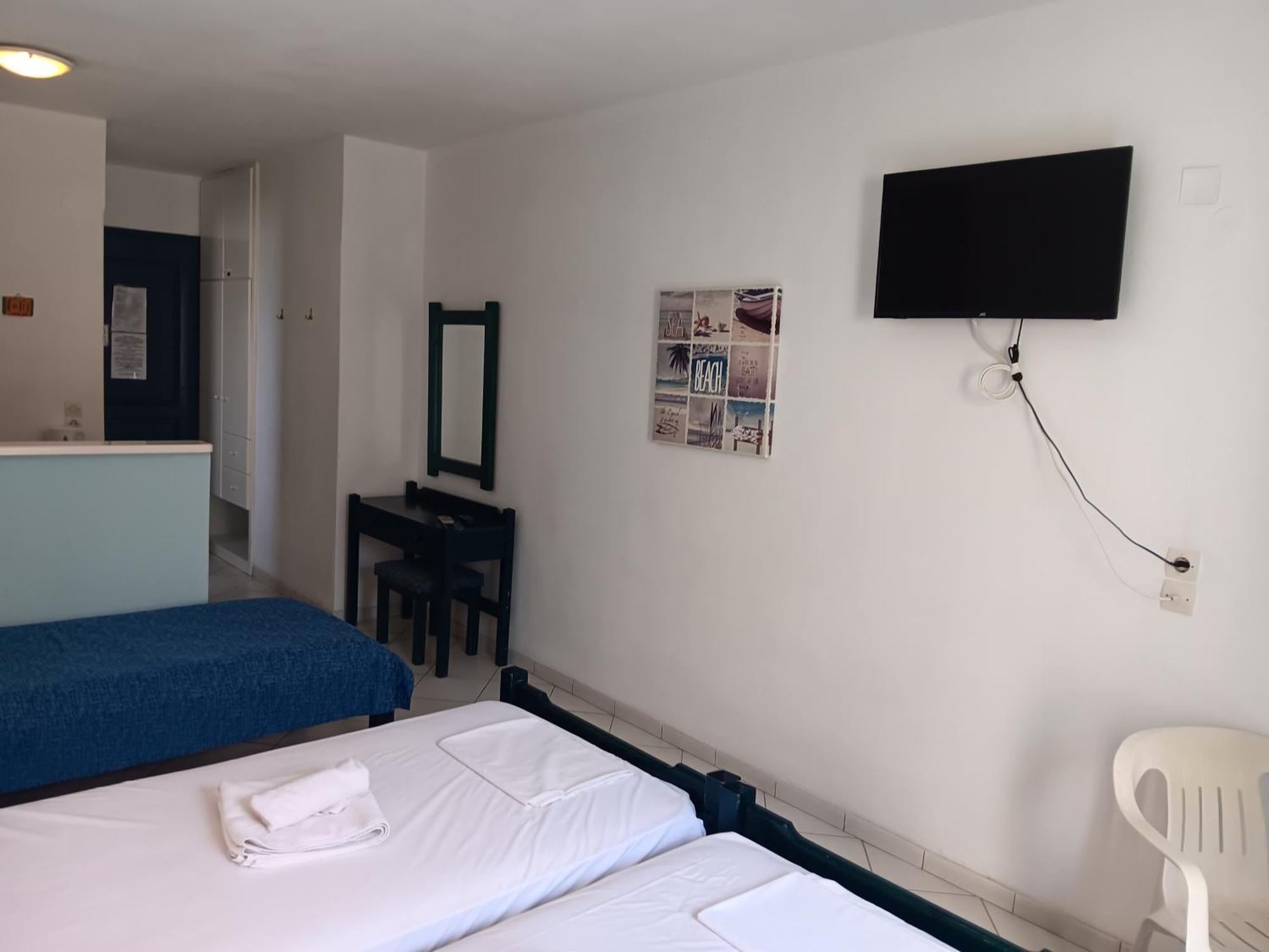 Studio In Agiapelagia For 3 Pers - Crete อาเยีย เปลาเยีย ภายนอก รูปภาพ