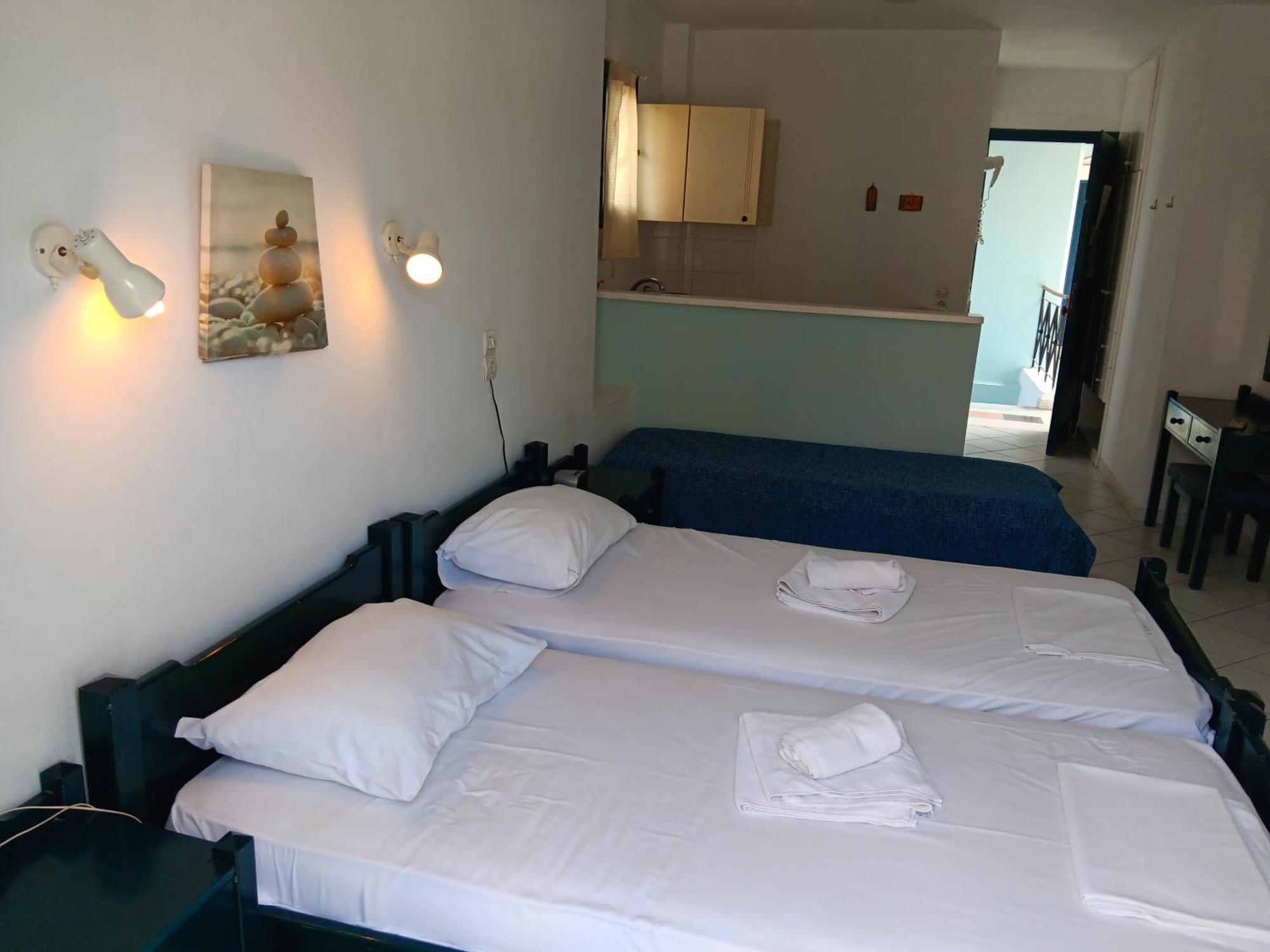 Studio In Agiapelagia For 3 Pers - Crete อาเยีย เปลาเยีย ภายนอก รูปภาพ